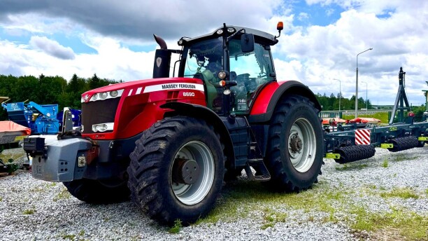 Massey Ferguson 8690